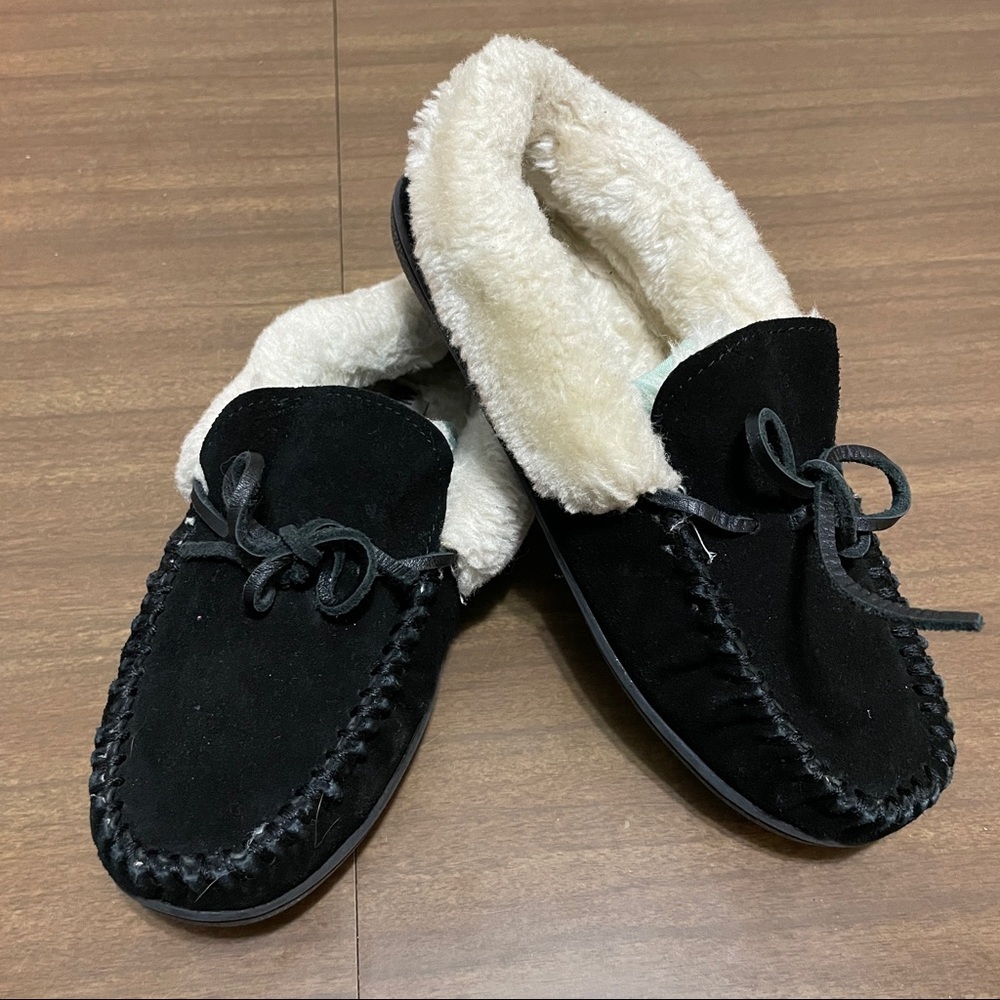 Minnetonka Women's Tabby Folded Trapper Slipper Black | sz 5